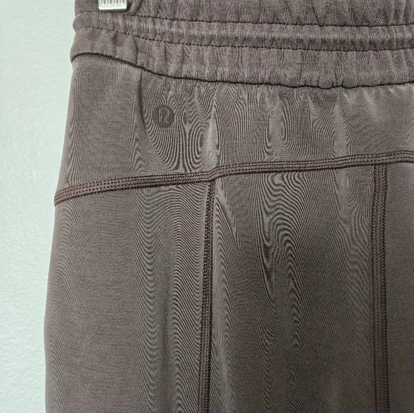 Lululemon Softstreme High-Rise Straight-Leg Cropped Pant - Picture 6 of 10